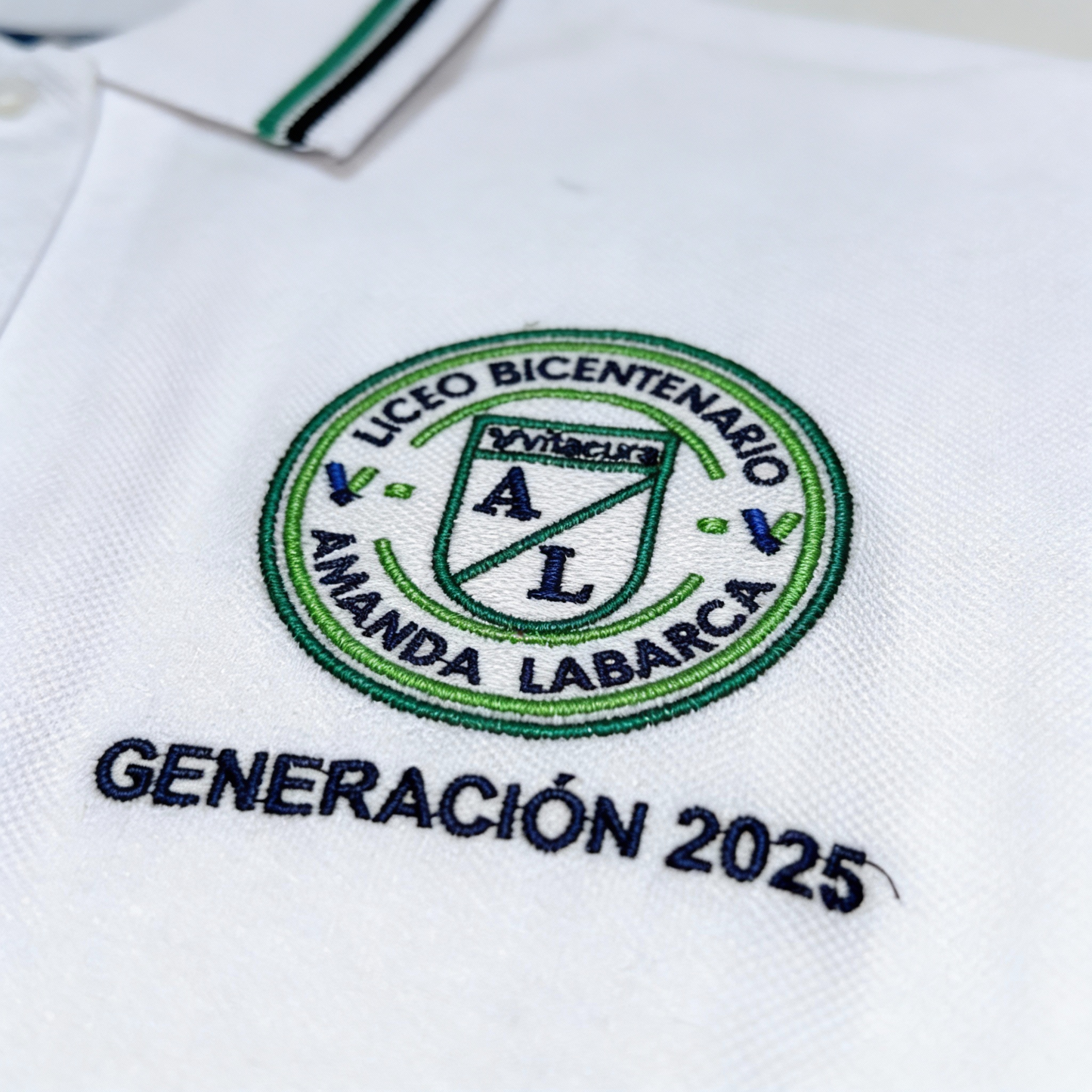Polera Piqué Blanca Liceo Amanda Labarca